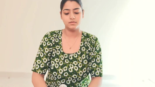 Sohan'ın komşu kadınla seksi harika bir deneyimdi.