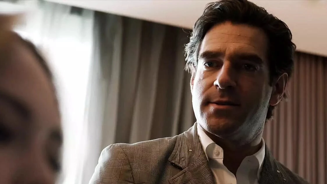 गहरी। पहली बार हॉटवाइफ lilly को अपने बड़े काले लंड के लिए भीख मांगनी पड़ती है