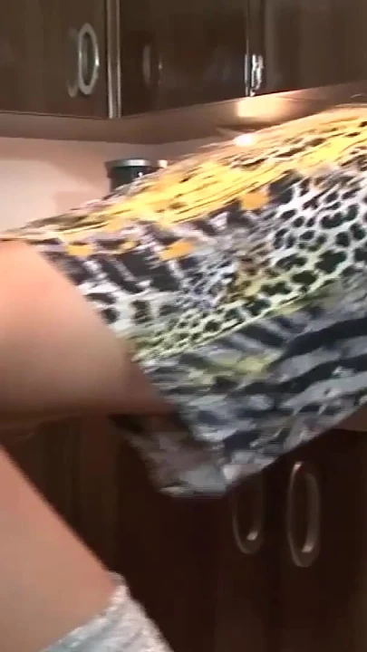 Незабываемый момент из "Грязной тайны сводной сестры"