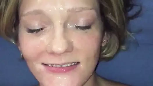 sarışın kız alır yüz