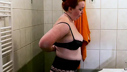 Duşta Çıplak Nicole Bunny