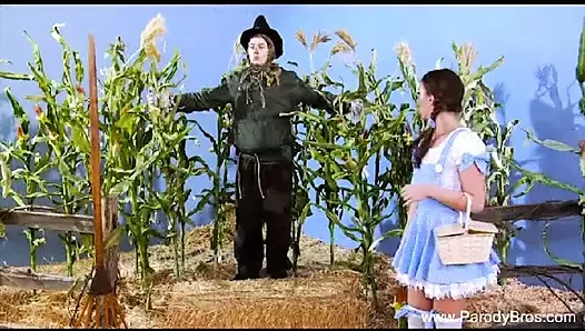 Dorothy amcığını korkulukla siktiriyor