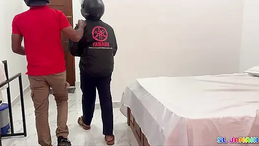 Gerçek güzel çift otel odasında seks yapıyor