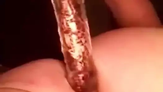 Amcığımda ve götümde oynuyorum