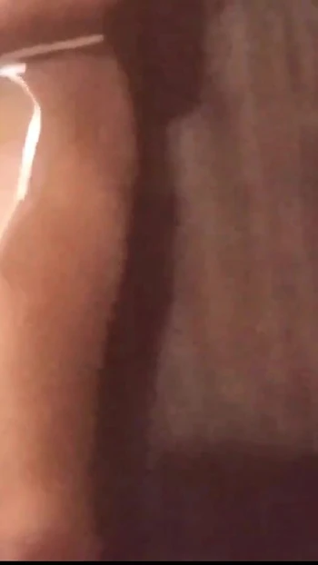 Захватывающий момент из "Сводная сестра хочет быть гостем в комнате сводного брата s1:e38"