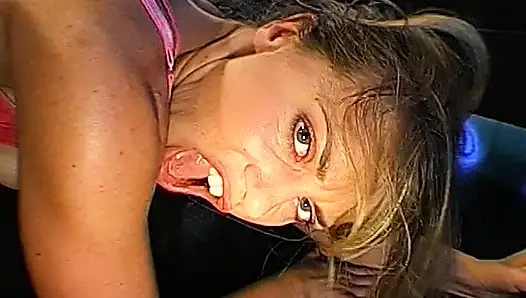 Ggg John Thompson ateşli göt deliği olan azgın kadınları gösteriyor