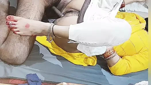 Hintli üvey erkek kardeş ve üvey kız kardeş gece Hintçe seks hikayesi