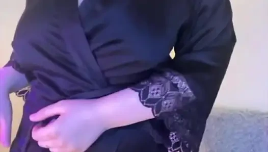 Seksi yağ gösterisi ve sakso büyük dildo