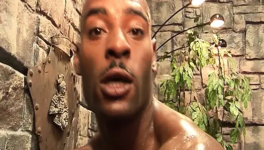 Xxl güzel zenci orta yaşlı seksi kadın büyük zenci yarağı tarafından sert sikiliyor