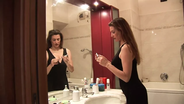 Web kameralı orta yaşlı seksi kadın!