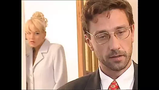 TV 760 - LA PAZIENTE INSAZIABILE - Episode 3