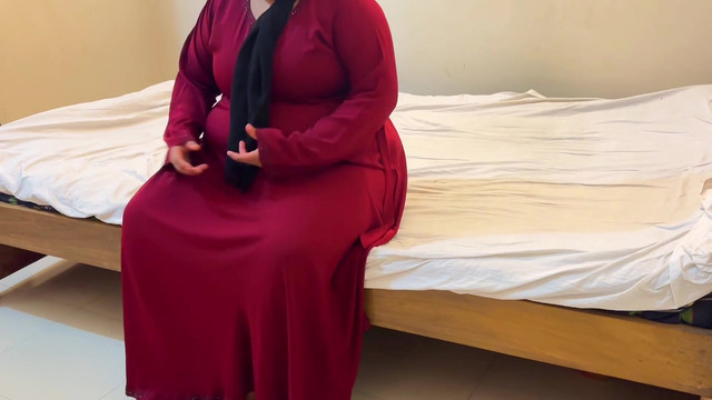 Fucking a Chubby Muslim mother-in-law wearing a red burqa & Hijab