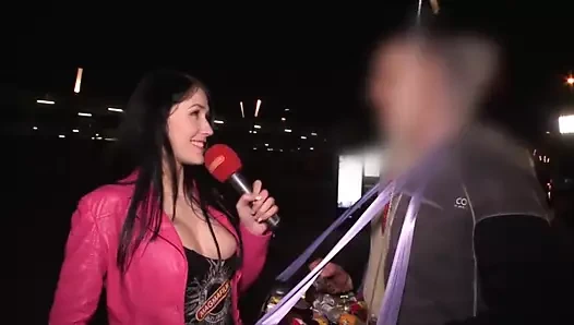 Busty Alman puma darbeler yabancı