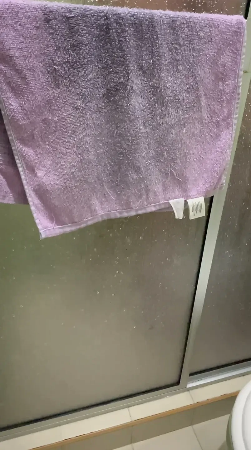 squirts en el baño le gusta la mexicana