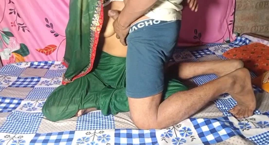 Köylü ateşli yenge domaltarak sikişiyor