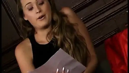 Genç güçten Veronica Lace'den film akışı