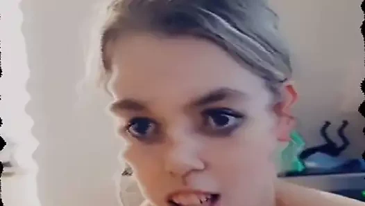 19yo genç afroditleri için ilk kez Meme kahrolası