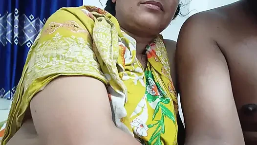Bangla çift sikişiyor Bangla ses yakın çekim video.video hintli evli kadın