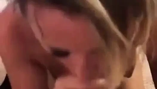 Aldatılan orta yaşlı seksi kadın - aldatan evli kadın