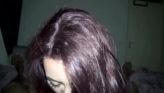 Yaramaz öğrenci büyük şişman siyah penis boş emiyor