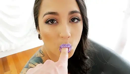 Mi ha doan yeni fetiş rainblow'u keşfediyor