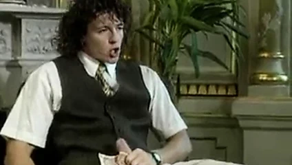 sarışın kısa saçlı kaltak sandviç