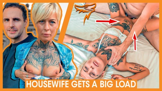 Çaresiz milf vicky hundt yabancıyı sikikleri! kurt avcısı