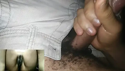 Görüntülü görüşmede mastürbasyon