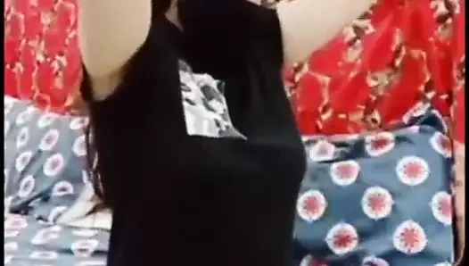 Hintçe azgın üvey kirli konuşma ve role play