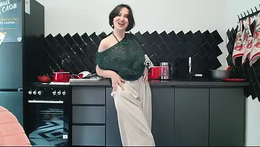 Göğüslere tükürmek tükürmek tüylü vajina doğru akar