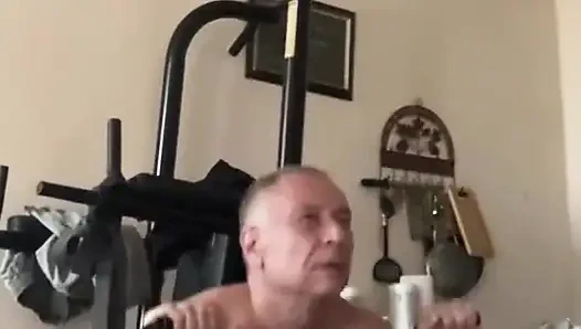 Spor salonunda geçirdiği zaman