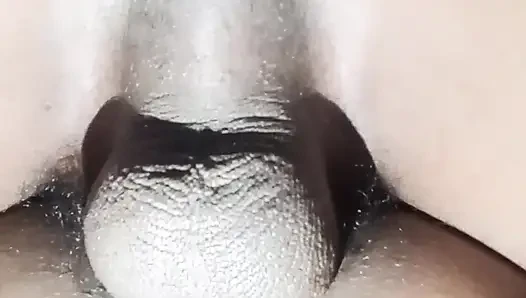 Sri lankan cheating wife fucked by next door man in the morning while i calling her phone