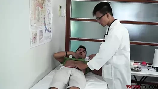 Asya amatör yetiştirilen tarafından doktor sonra sınav