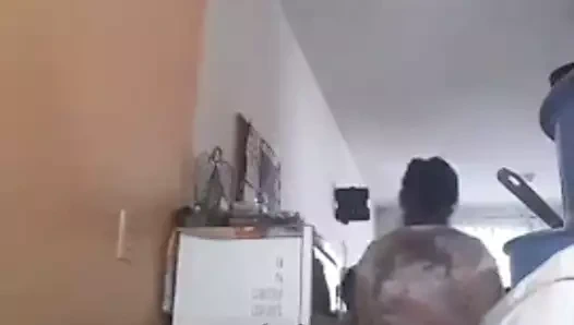 Vecina de culo delicioso