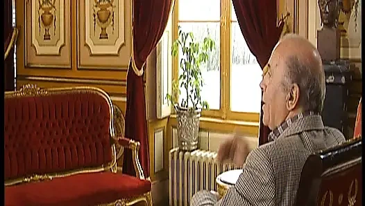 Büyük memeli sarışın Alman orta yaşlı seksi kadın gavatta sikiliyor