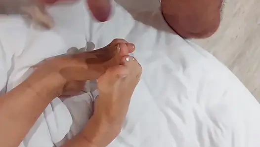 Amatör Sarışın, Olgun Eş, Seks Ve Ayak Fetişinden Hoşlanır