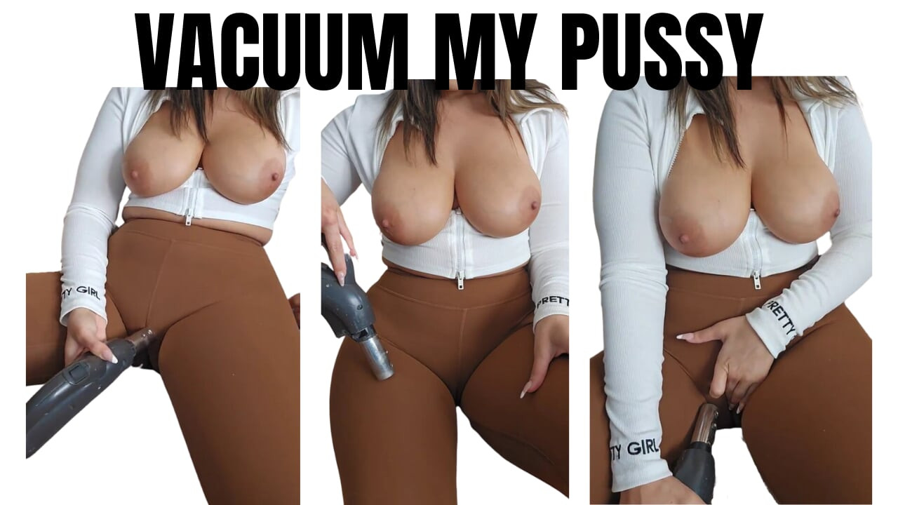 Taytlı büyük memeli orta yaşlı seksi kadın öğretmen taytlı amını vakumla emiyor