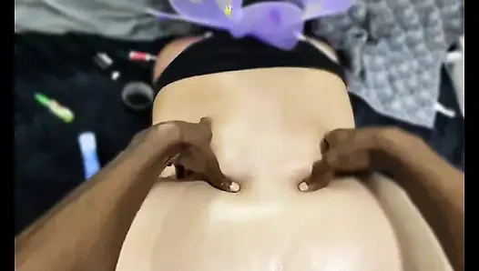 İri güzel kadın tinkerbell gırtlak goblin nadir sikişiyor