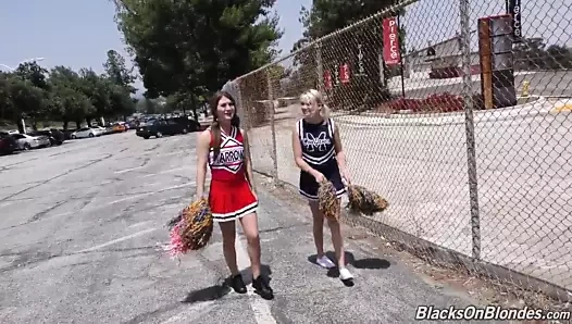 Amerikalı genç kızlar zenci