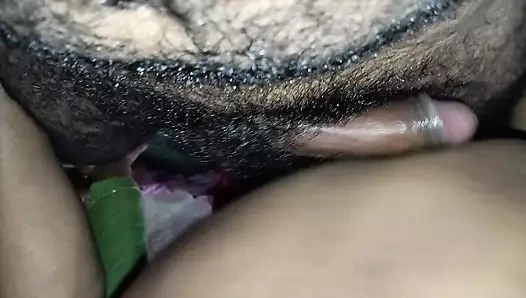 Hintli kız evlenmeden önce sevgilisi tarafından sikiliyor