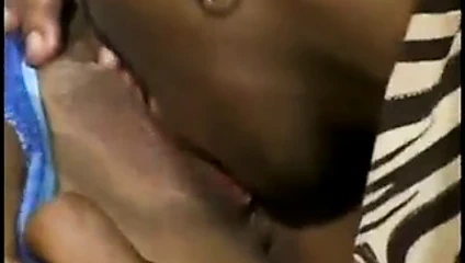 üçlü: chelsea sinclaire