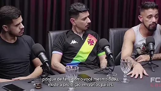 Podcast'te canlı üçlü seks - Yetenekli, Sütçü ve Sağılanlar Fckcast'te