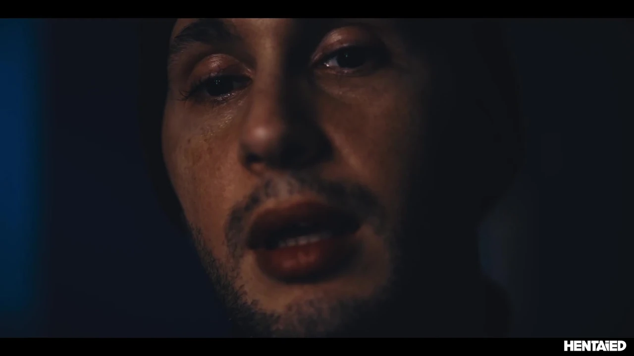 Home हमलावरों को पकड़ा जाता है - प्यारी 18 साल की shelena की राक्षसी हेंताई लंड द्वारा गहरी चुदाई