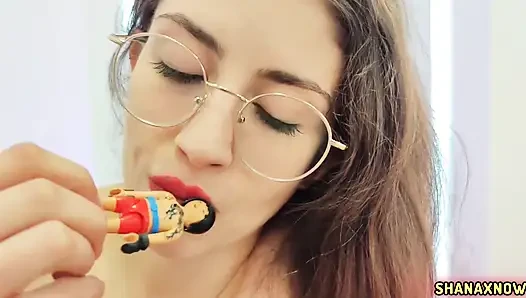 Fetiş playmobil figurine üveula dev kadın tarafından yeniyor