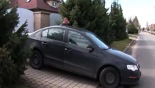 Doyumsuz sarışın orta yaşlı seksi kadın yoğun sikiş seansı istiyor