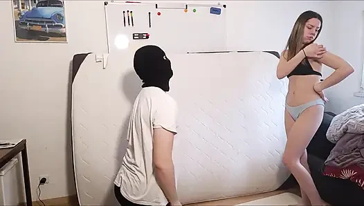 Bikini topu yıkımı