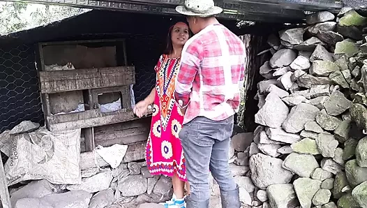 O taşakları toplarken onu emmesini sağlarım ve onu sıkı amını sikerim