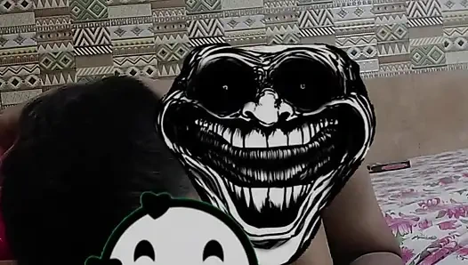 Üvey kız az önce ayrıldı ve destek istedi, ben de onu otele götürdüm