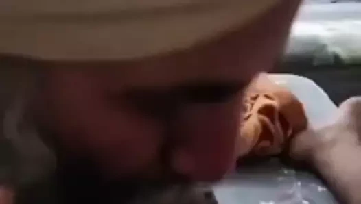 punajbi yaşlı adam