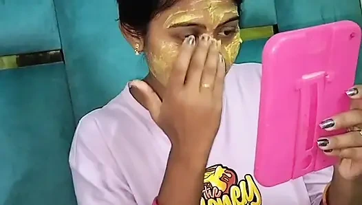 Üvey kız kardeşler açık havada ateşli romantizmin tadını çıkarıyor